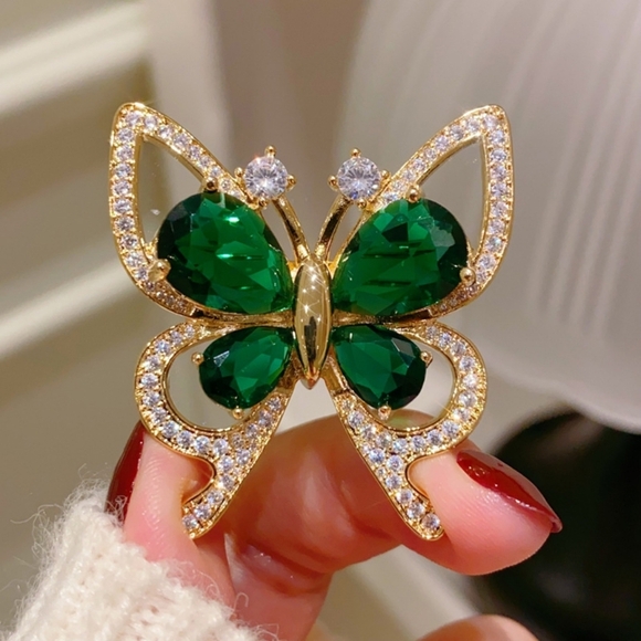 VQ Snake-Butterfly Brooch - Picture 4 of 6